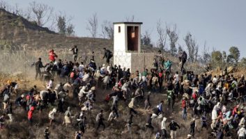 Migration massive vers Sebta: des condamnations à des peines de prison de trois à dix mois ferme